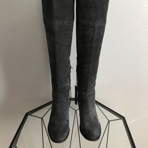 NWT Vince camuto wide calf suede boots. Grey